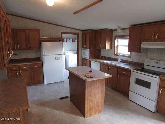 5th image of 5687 Vine Ave