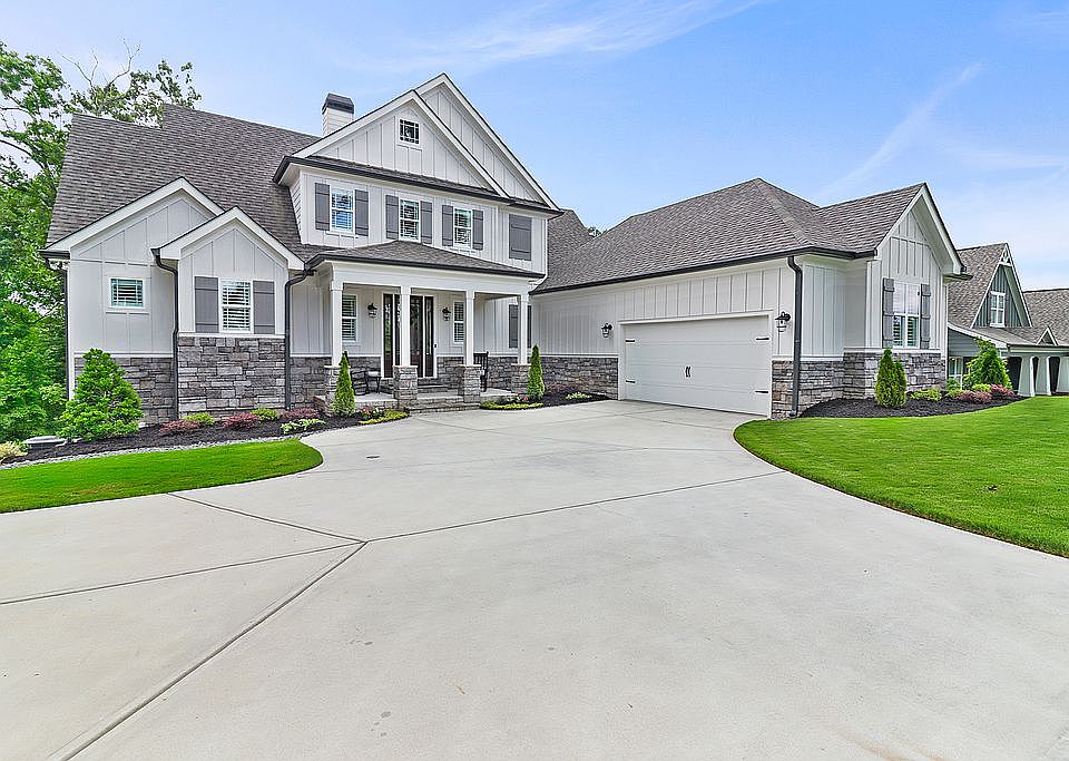 1st image of 62 N Cove Dr
