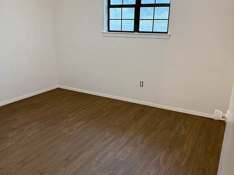 128 Fannin Dr — Photo 8