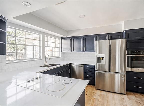5th image of 2708 Comet St