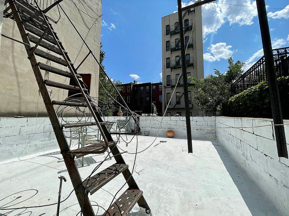 1st image of 404 E 117th St APT 1