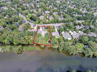 9103 W Riverside Dr, Garden City, ID 83714