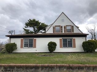 16 E Park Ave, Pleasantville, NJ 08232