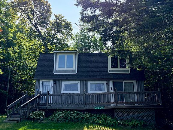 3rd image of 563 Lakeview Road