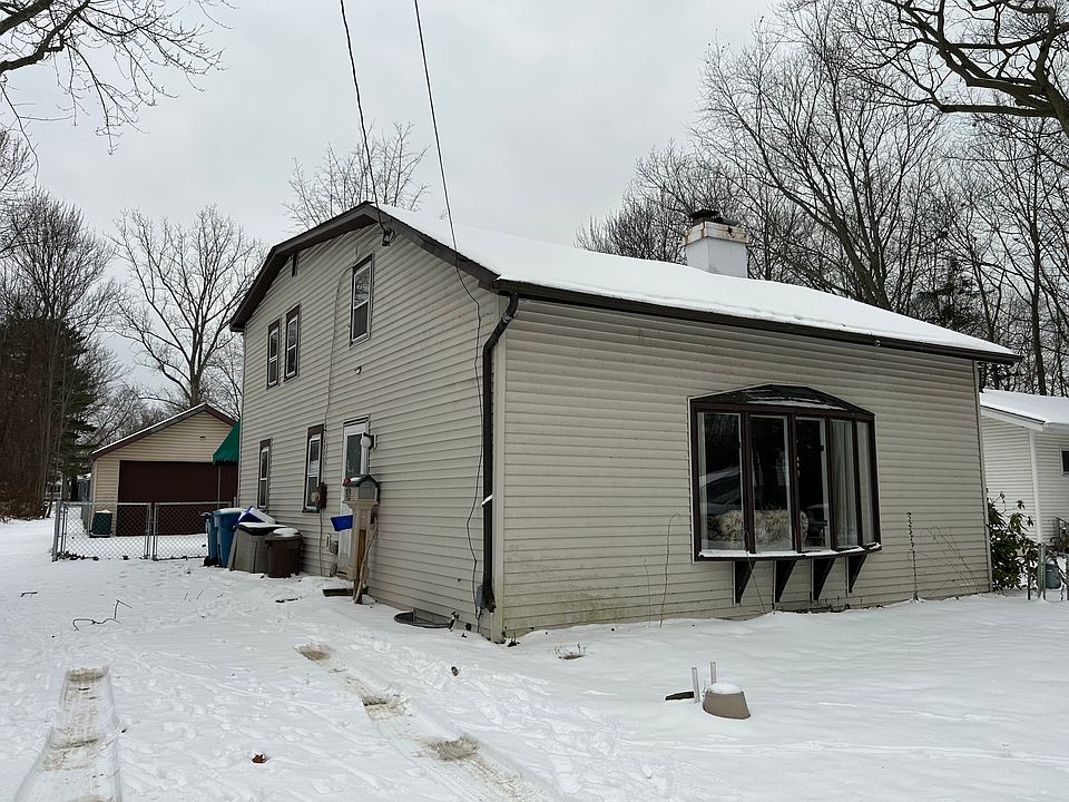 1st image of 371 Coolidge Ave