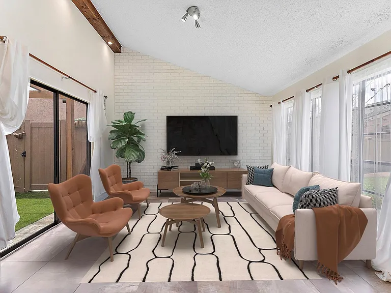 2419 Briarwest Blvd — Photo 4