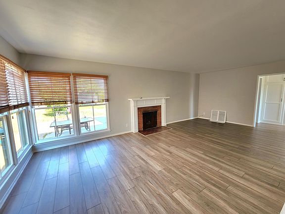 5th image of 20912 Dalton Ave