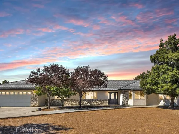 8424 Cedar Ct, Phelan, CA 92371