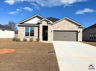 417 Otters Ridge Dr, Kathleen, GA