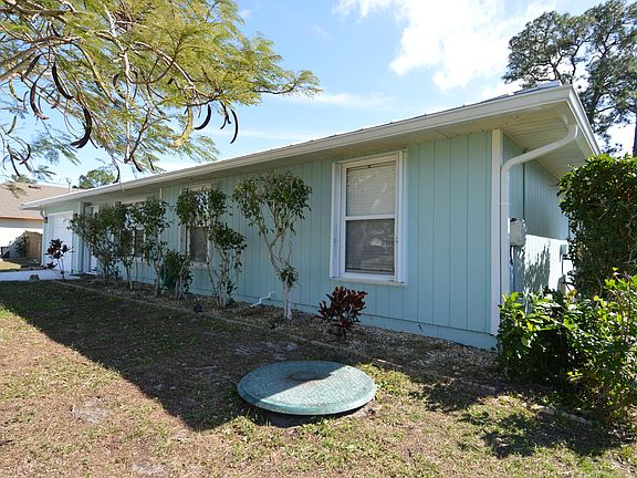 4th image of 392 SE Walters Terrace