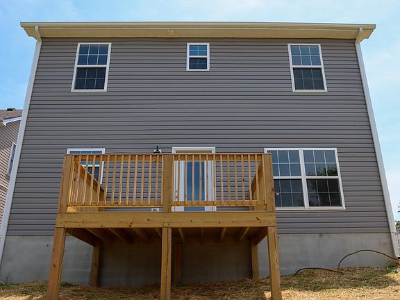 5th image of 210 Dubuy Dr