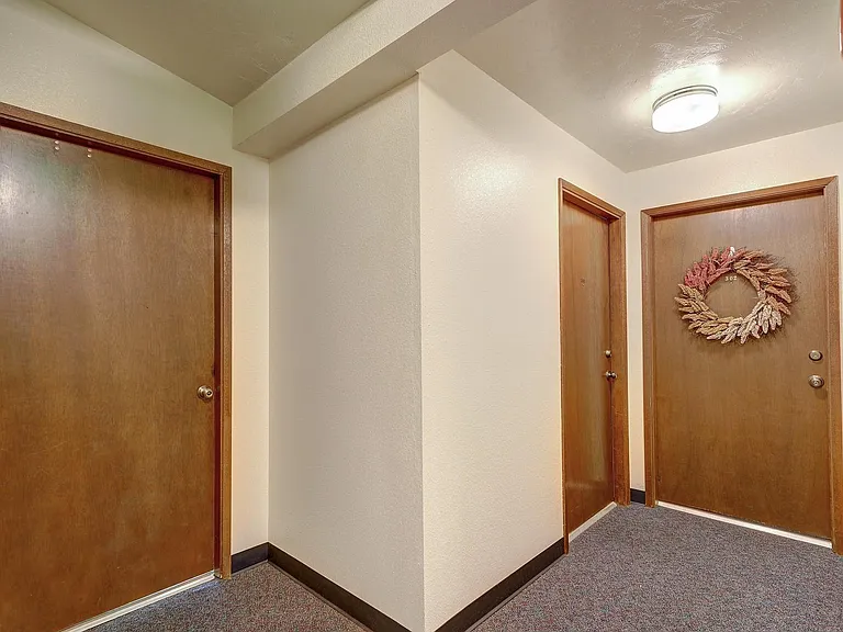 1706 NW 59th St #202 — Photo 23