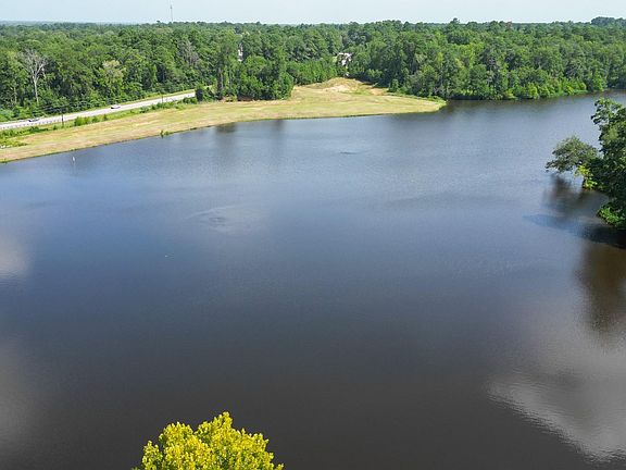 2nd image of 1572 Emerald Lakes Dr #2