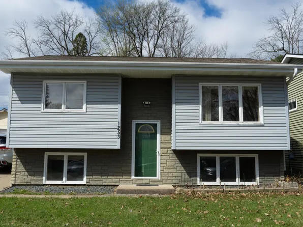 1253 Clark St, Saint Paul, MN 55130