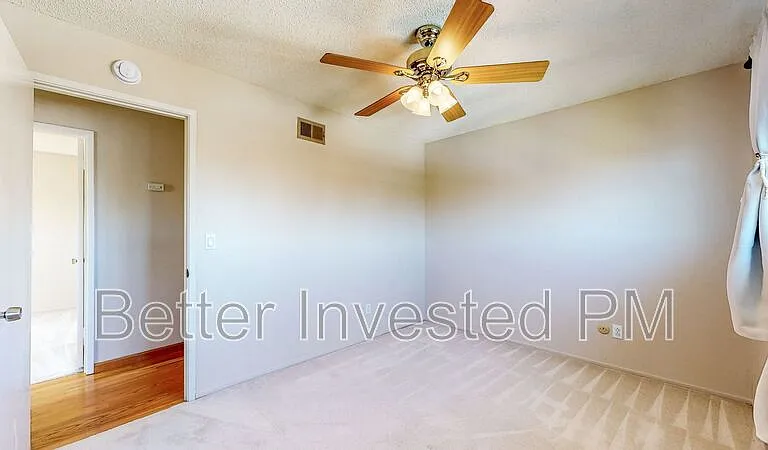 848 Sprucewood Ct — Photo 35