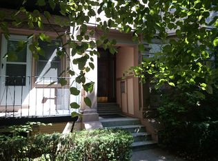 77 Gibbs St #2, Brookline, MA 02446