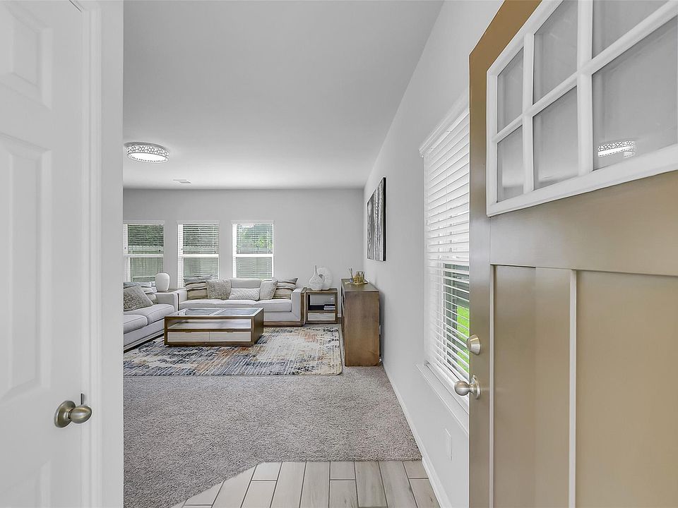 1st image of 29228 Blackwood Forest St