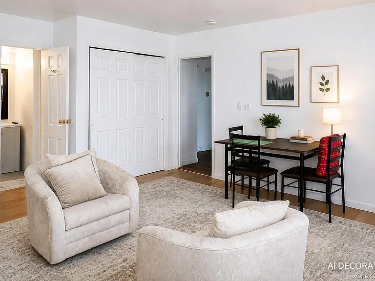 215 Willis Ave #2 — Photo 8