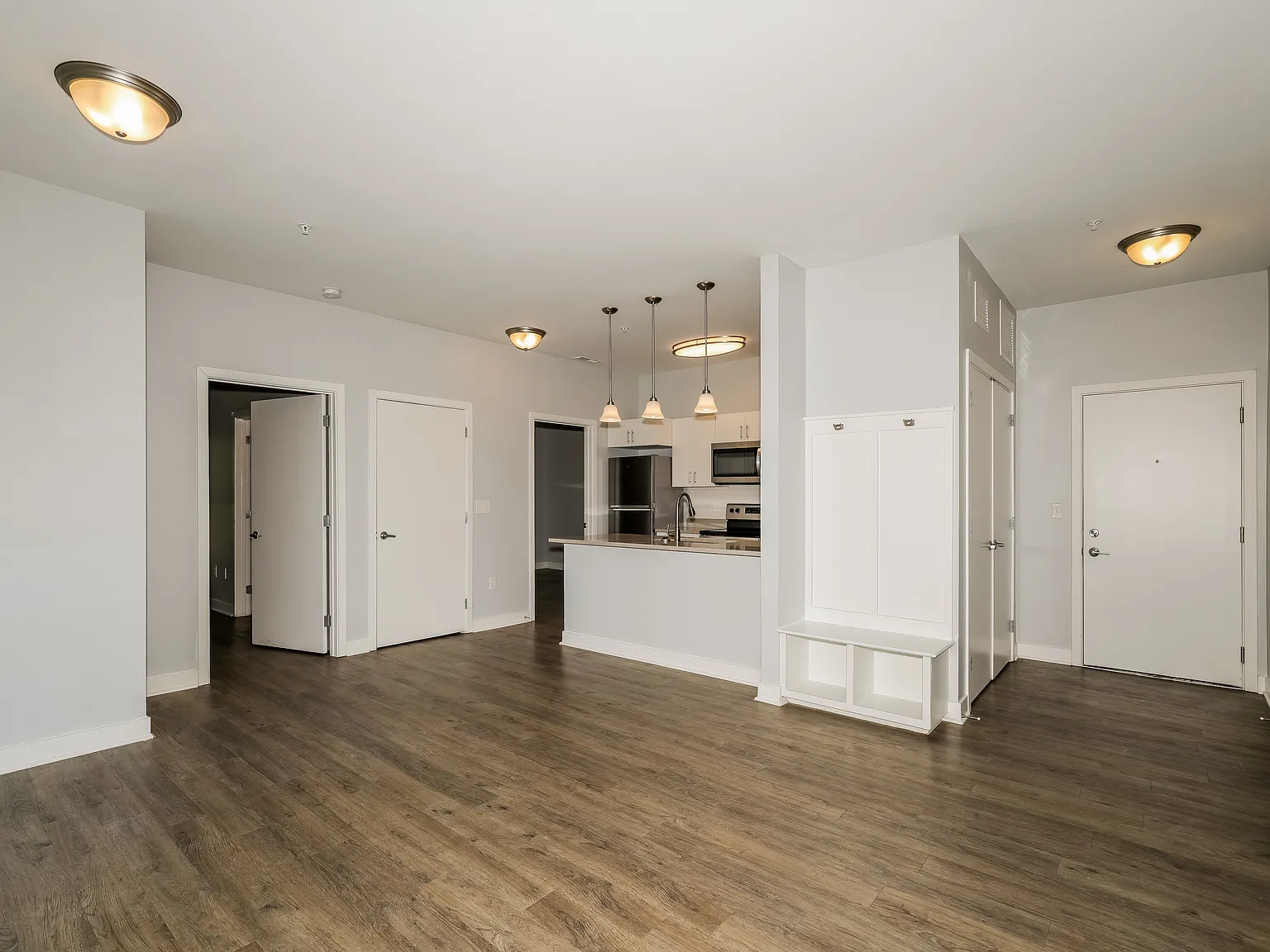 231 Flats — Photo 3