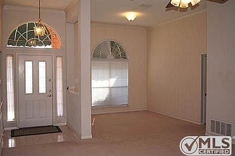 4th image of 2611 Tillman Dr