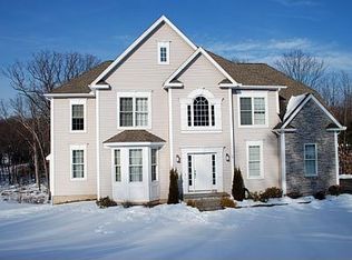 59 Chilstone Ln, Manchester, CT 06040