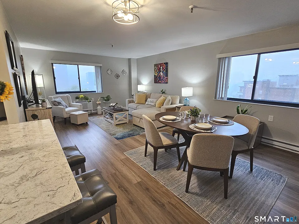 51 Schuyler Ave #6D
