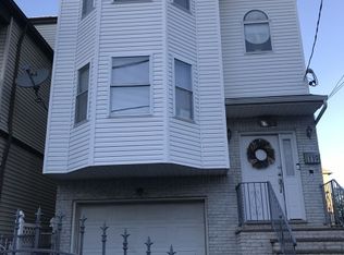 119 Custer Ave, Newark, NJ 07112