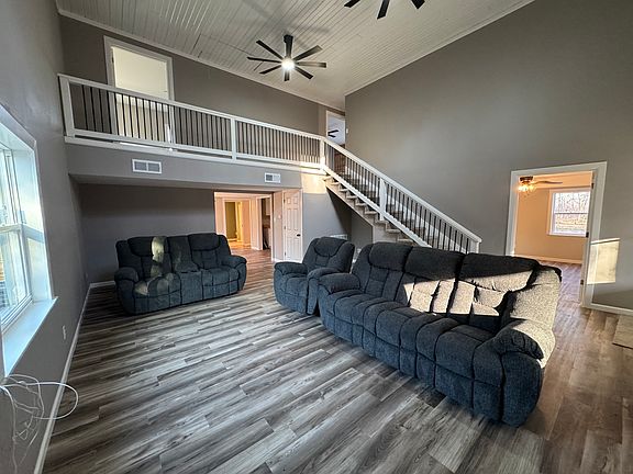 4th image of 1981 Watercress Ln