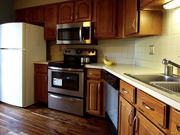 5th image of 509 Maria Dr #15