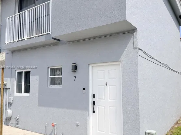 6570 SW 12th St APT 7, West Miami, FL 33144