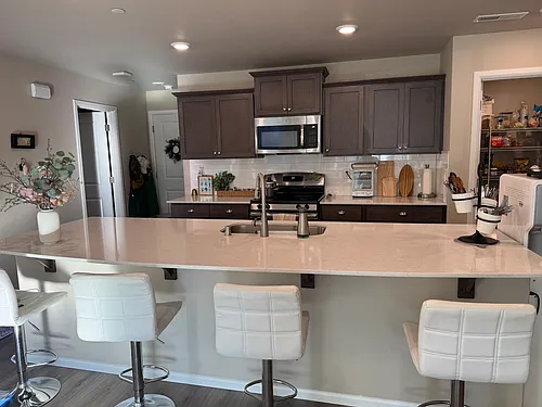 1116 Swan Loop Photo 1