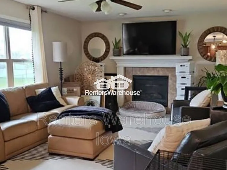 165 SE Pleasant View Dr — Photo 6