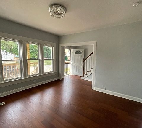 3rd image of 641 Sheridan Ave