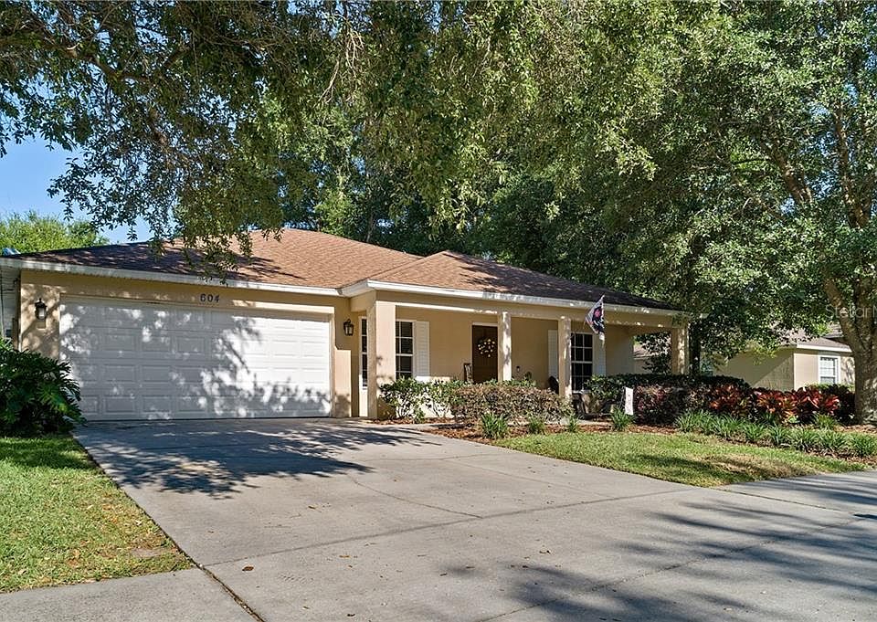 1st image of 604 Cypress Oak Cir
