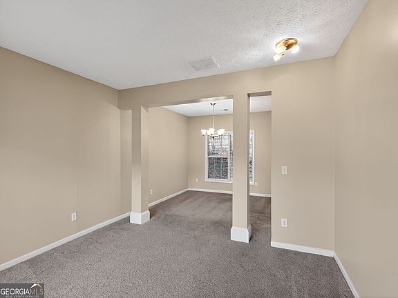 3rd image of 2382 Miller Oaks Cir