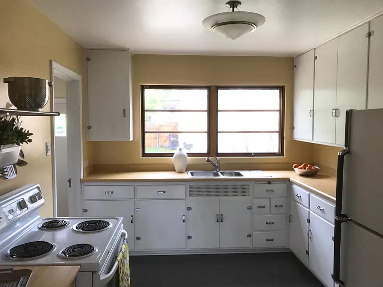 Spacious kitchen