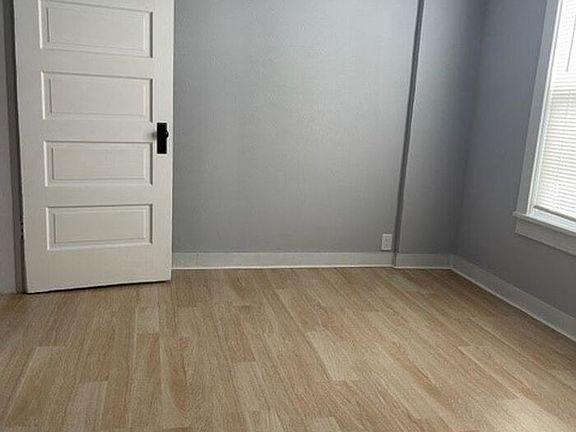 3rd image of 3310 6th Ave #A