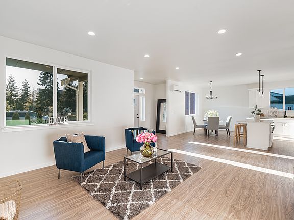 3rd image of 2101 S Sprague Ave