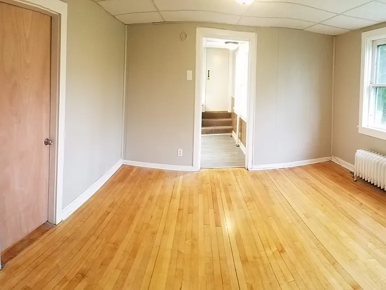 231 E 5th St #1 — Photo 6