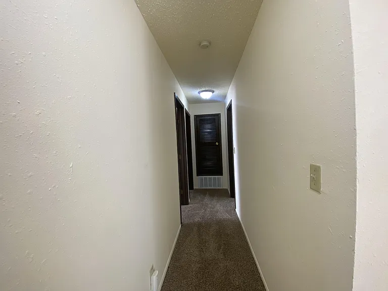 Kimberly Club Apartments — Photo 201