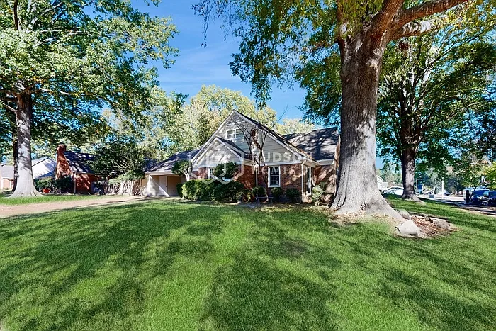 2089 Norcross Dr — Photo 3