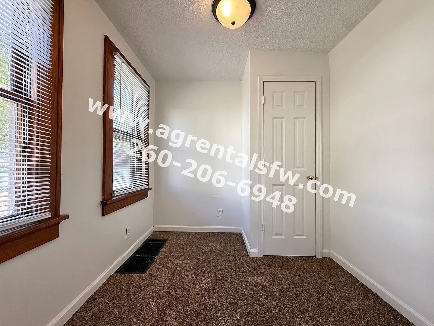 3 Bedroom House — Photo 4