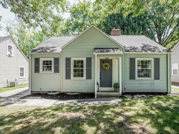 397 Hollywood Ave, Akron, OH 44313