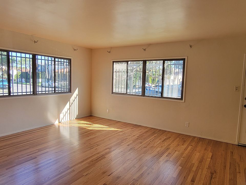 1st image of 2093 Cedar Ave #2093