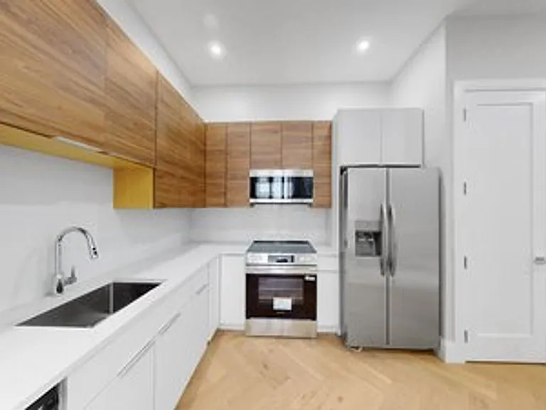 1 Jackson St #201 — Photo 2