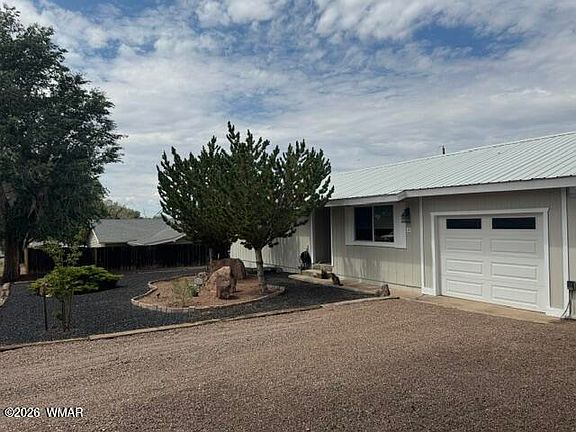 3rd image of 310 N 8th Dr W