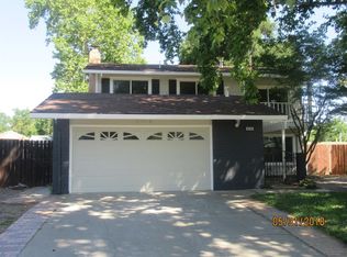 9509 Mira Del Rio Dr, Sacramento, CA 95827