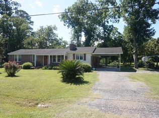 2364 Devandrene Ave, Waycross, GA 31503