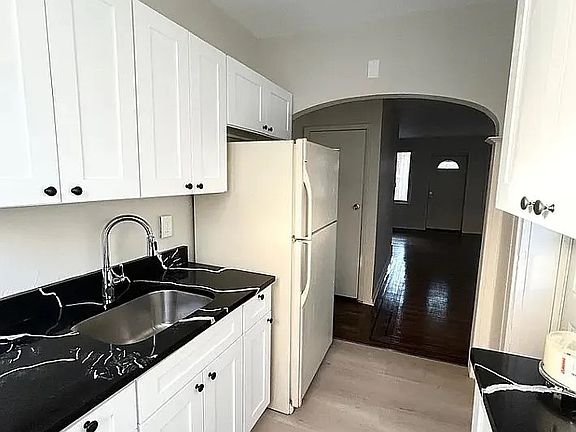 3rd image of 1605 S Marston St