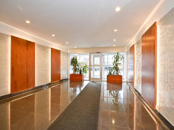 399 Ocean Pkwy APT 5H, Brooklyn, NY 11218